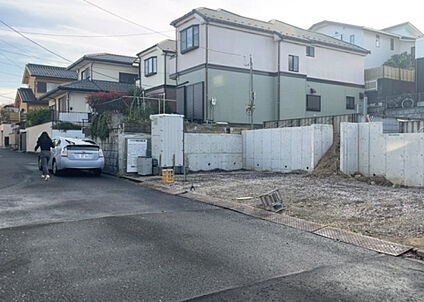 前面道路含む現地写真_3