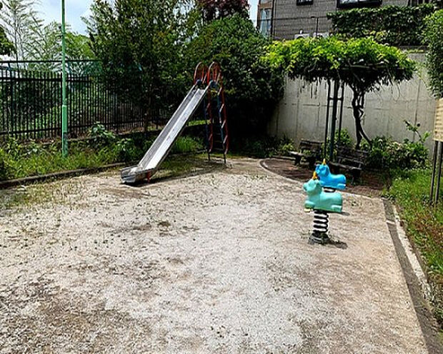 大蔵七坂公園（約126m）