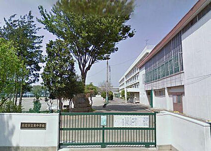 旭小学校 704m(徒歩9分)