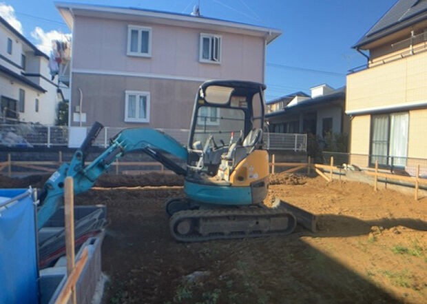 【外観_2】外観は建物の第一印象を決める重要な要素です。複数の方向から見ることで、建物の存在感や周辺との調和、デザインの良さなどがより明確に分かります。お気に入りの建物を見つけてみてください。
