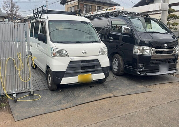 【駐車場_2】駐車場と明記されていても、最小スペースでつくられた駐車場だと大型車は駐車できなかったり、出入りしにくくなったりする可能性があります。お車のサイズと購入したい物件の駐車場のサイズを現地で確認しましょう。