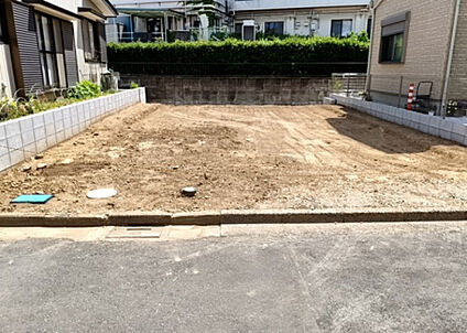 前面道路含む現地写真_3