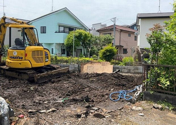 【外観_2】外観は建物の第一印象を決める重要な要素です。複数の方向から見ることで、建物の存在感や周辺との調和、デザインの良さなどがより明確に分かります。お気に入りの建物を見つけてみてください。