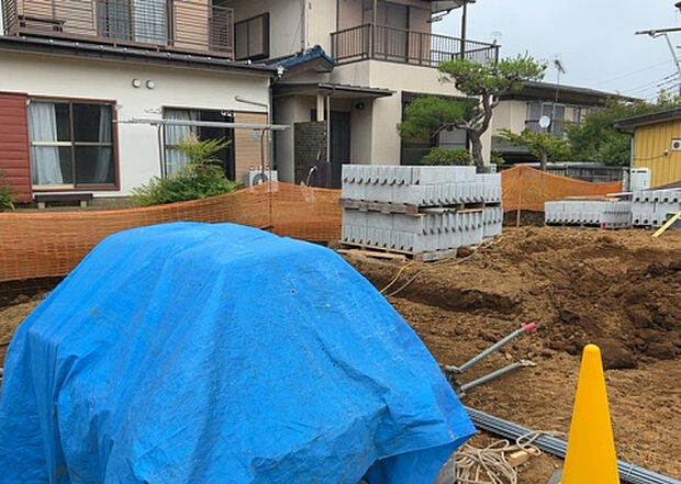 【外観_2】外観は建物の第一印象を決める重要な要素です。複数の方向から見ることで、建物の存在感や周辺との調和、デザインの良さなどがより明確に分かります。お気に入りの建物を見つけてみてください。