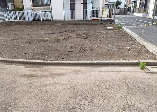 【外観_2】外観は建物の第一印象を決める重要な要素です。複数の方向から見ることで、建物の存在感や周辺との調和、デザインの良さなどがより明確に分かります。お気に入りの建物を見つけてみてください。
