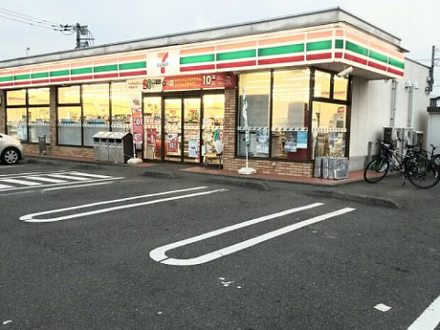 セブンイレブン　厚木妻田北三丁目店（約218m）