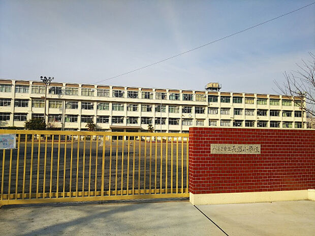 長沼小学校（約1,093m）