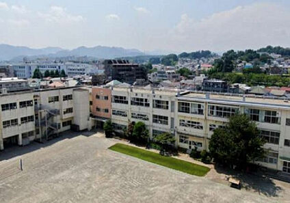 第五小学校 883m(徒歩12分)