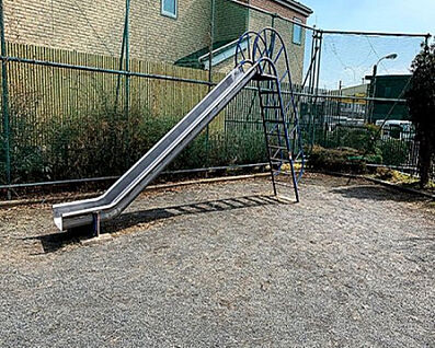 小山片所公園 898m(徒歩12分)