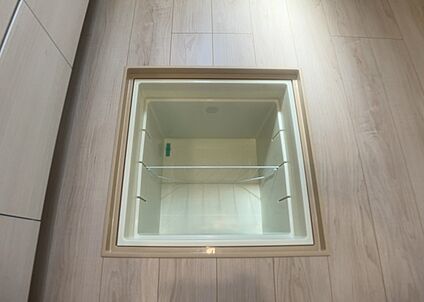 キッチン床下収納