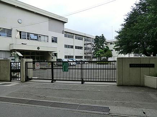 大野台中学校(約960m)