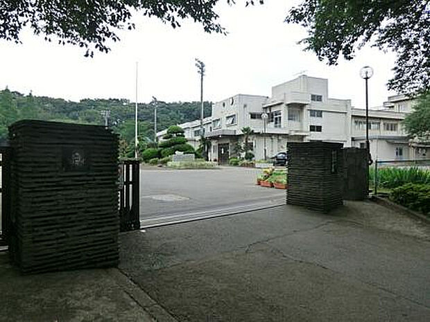 相陽中学校(約690m)