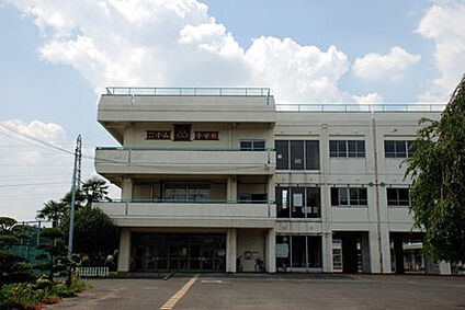 小山小学校 920m(徒歩12分)