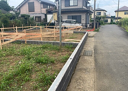 前面道路含む現地写真_2