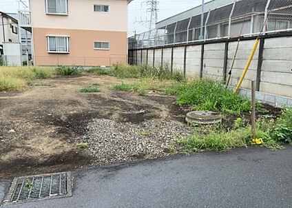 前面道路含む現地写真_2