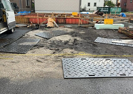 前面道路含む現地写真_3