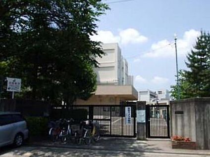 成瀬台小学校 238m(徒歩3分)