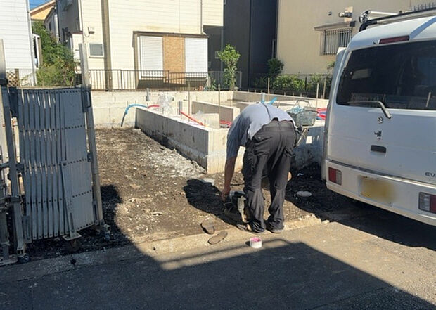【外観_2】外観は建物の第一印象を決める重要な要素です。複数の方向から見ることで、建物の存在感や周辺との調和、デザインの良さなどがより明確に分かります。お気に入りの建物を見つけてみてください。
