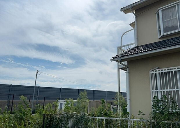 【物件からの展望_3】田園風景が味わえる土地に住みたい!海や山の見える自然豊かな土地に住みたい!などご要望に併せて当社営業がご提案させて頂きます。当社が抱えている数ある物件の中からお客様が納得する1件を一緒に探しましょう!