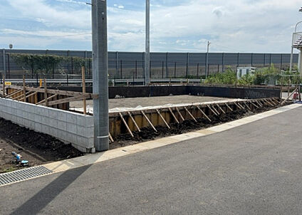 前面道路含む現地写真_2