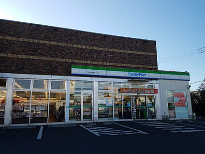 ファミリーマート　松山圏央厚木ＩＣ店 516m(徒歩7分)