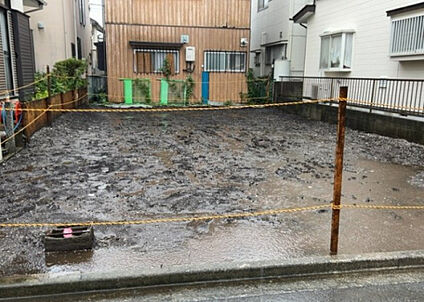 前面道路含む現地写真_3