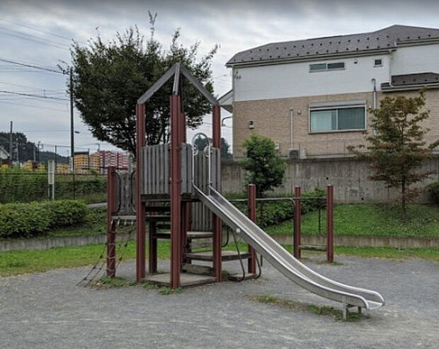 打越日向前橋南公園（約200m）