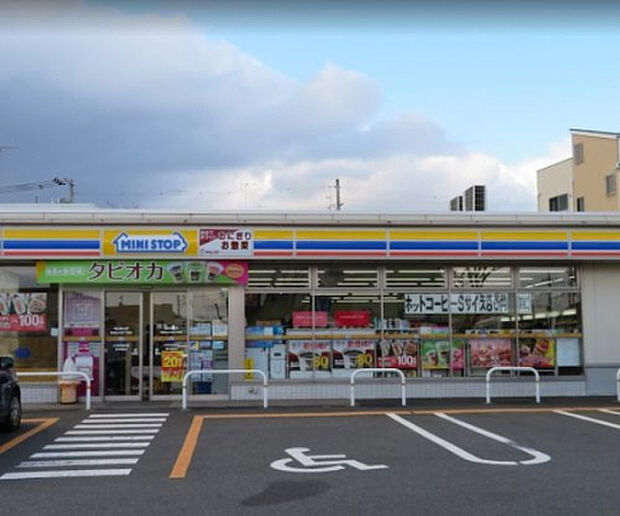 ミニストップ 町田小川ニ丁目店(約445m)