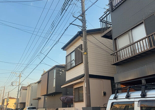 【物件からの展望_2】眺望を気にして物件を探す場合、前面に建物が建っていないか現地で確認しましょう!前面に建物があると景色はもちろん、日当たりや風通しにも影響が出てきます。住んだ時のことを想像しながら現地見学をしましょう。