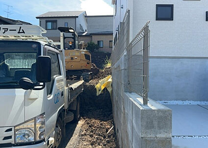 前面道路含む現地写真_2
