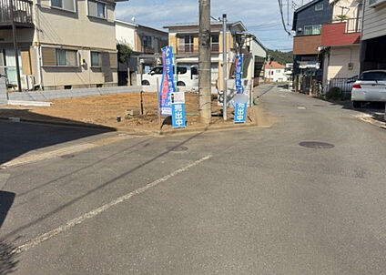 前面道路含む現地写真_3