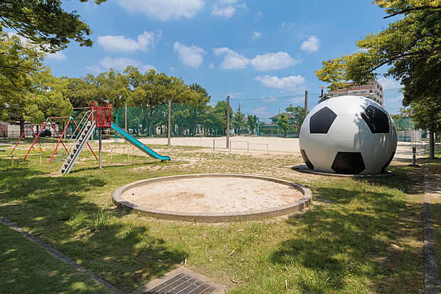 小山公園(約160m)