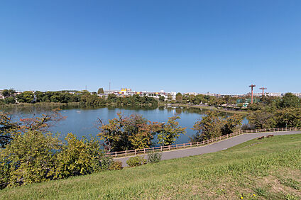 新海池公園 320m(徒歩4分)