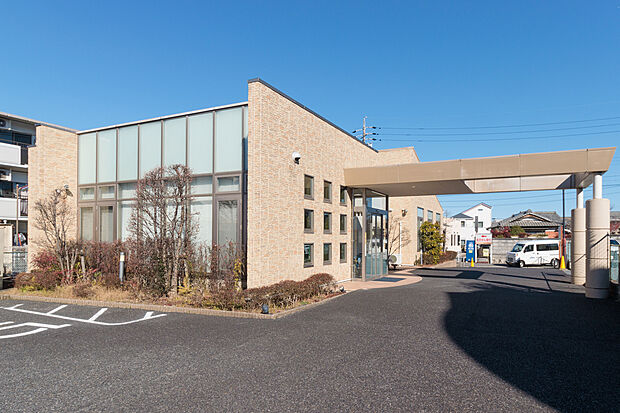 高橋ファミリークリニック（約640m）