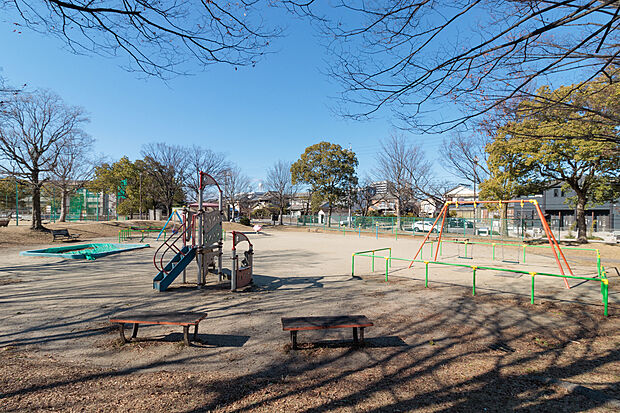 六田公園（約160m）