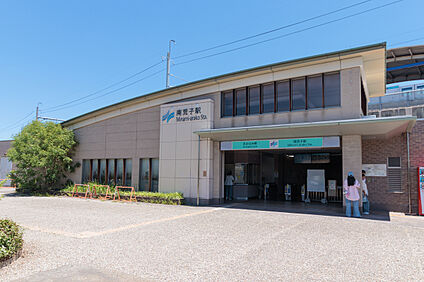 あおなみ線「南荒子」駅 800m(徒歩10分)