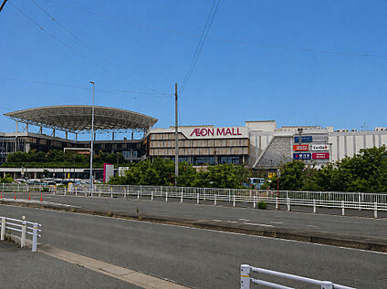 イオンモール豊川店 5300m(自動車14分)