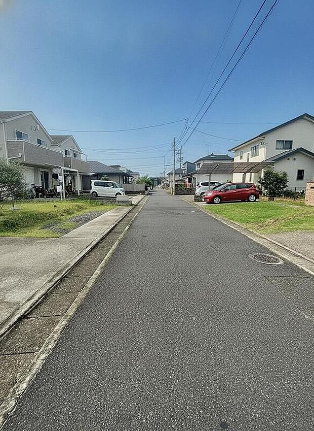 【現地前面道路】5ｍ幅の前面道路