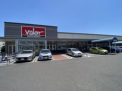 スーパーマーケットバロー西春店 800m(徒歩11分)