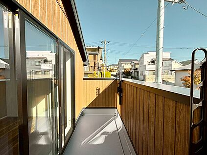 【バルコニー】