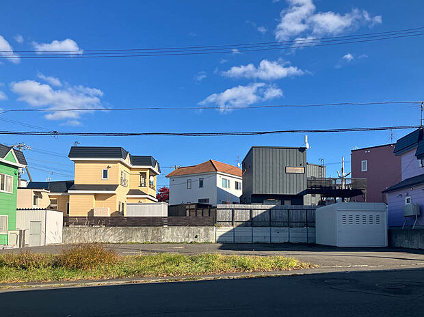 【現地写真】
現在更地となっております。解体費用がかからず、お引渡し後の建築がスムーズにできます。
（2025年11月撮影）
