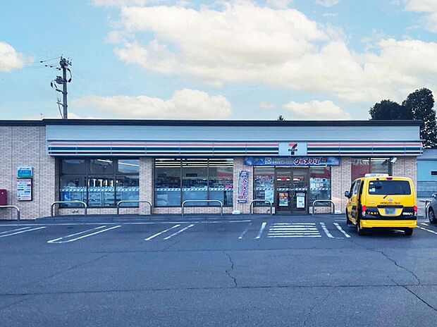 セブン-イレブン 幕別札内文京町店(約600m)