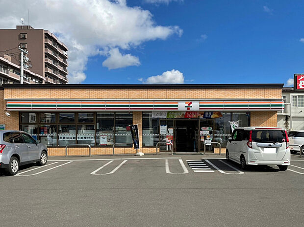 セブンイレブン苫小牧三光町店（約650m）