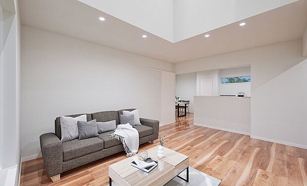 【【完成予想図】】採光が良くなり空間が広く見える、吹き抜け仕様のリビング。自然とご家族が集まり笑顔があふれます。