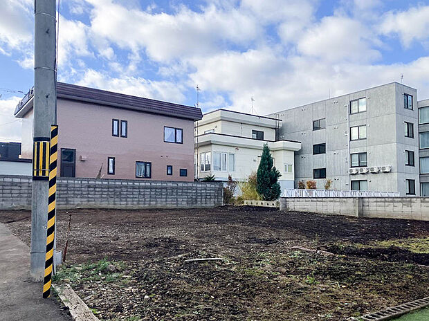 【【現地写真】】東西線「発寒南」駅まで徒歩約11分。「宮の沢」駅や「発寒中央」駅も利用でき、通勤通学にも便利な環境です。
(2025年12月撮影)