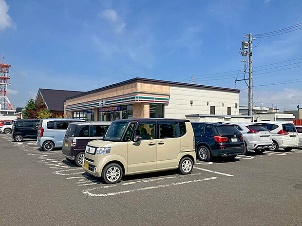 セブン-イレブン 江別弥生町店（約300m）