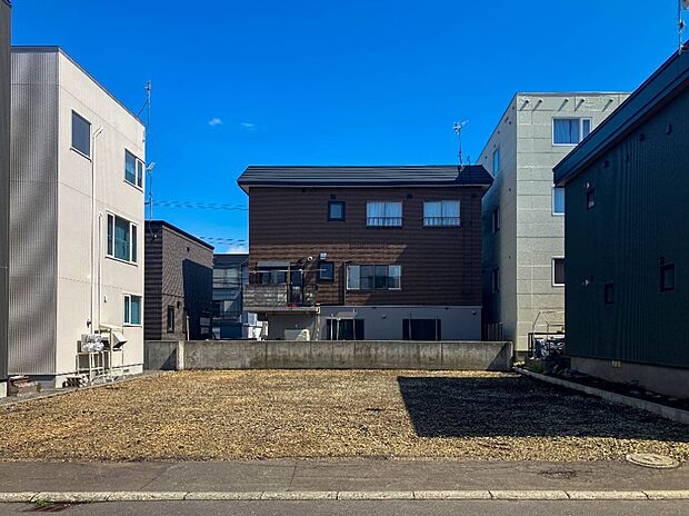 【【現地写真】】現在更地のため、解体費用が掛からずスムーズに建築を進められます。土地の広さなども確認しやすくなっております。
(2026年5月撮影）
