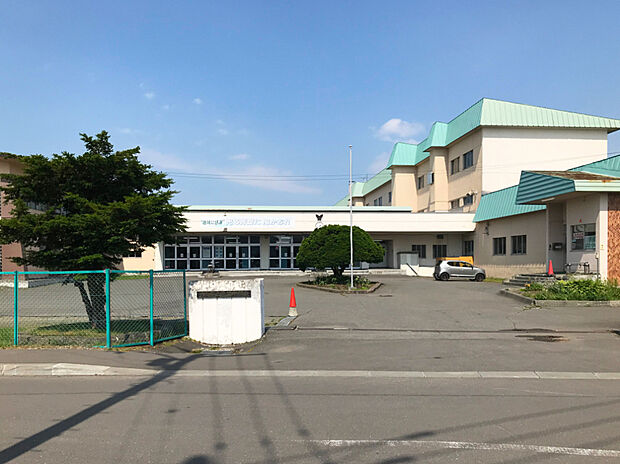青葉中学校（約140m）