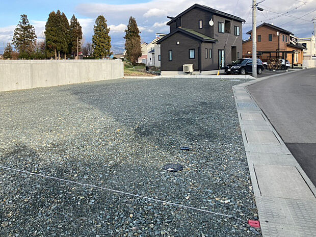 【3号地 現地写真】
全区画60坪以上のゆとりある広さ。3号地の土地面積は約68坪です。間口が広く開放感がございます。
（2025年1月撮影）