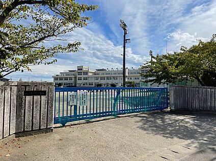 東四郎丸小学校 450ｍ(徒歩6分)